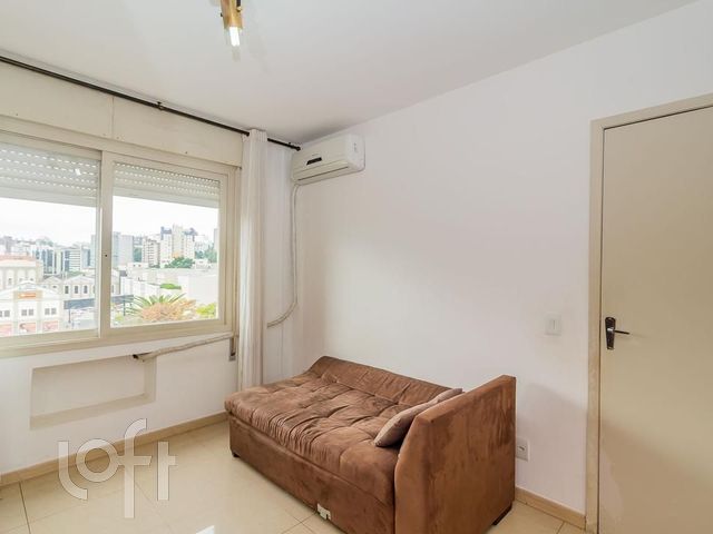 Apartamento com 108m², 3 dormitórios, 1 suíte, 1 vaga, Floresta em Porto Alegre