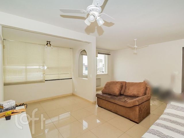 Apartamento com 108m², 3 dormitórios, 1 suíte, 1 vaga, Floresta em Porto Alegre