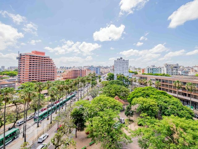 Apartamento com 86m², 2 dormitórios, 1 suíte, 2 vagas, Santana em Porto Alegre