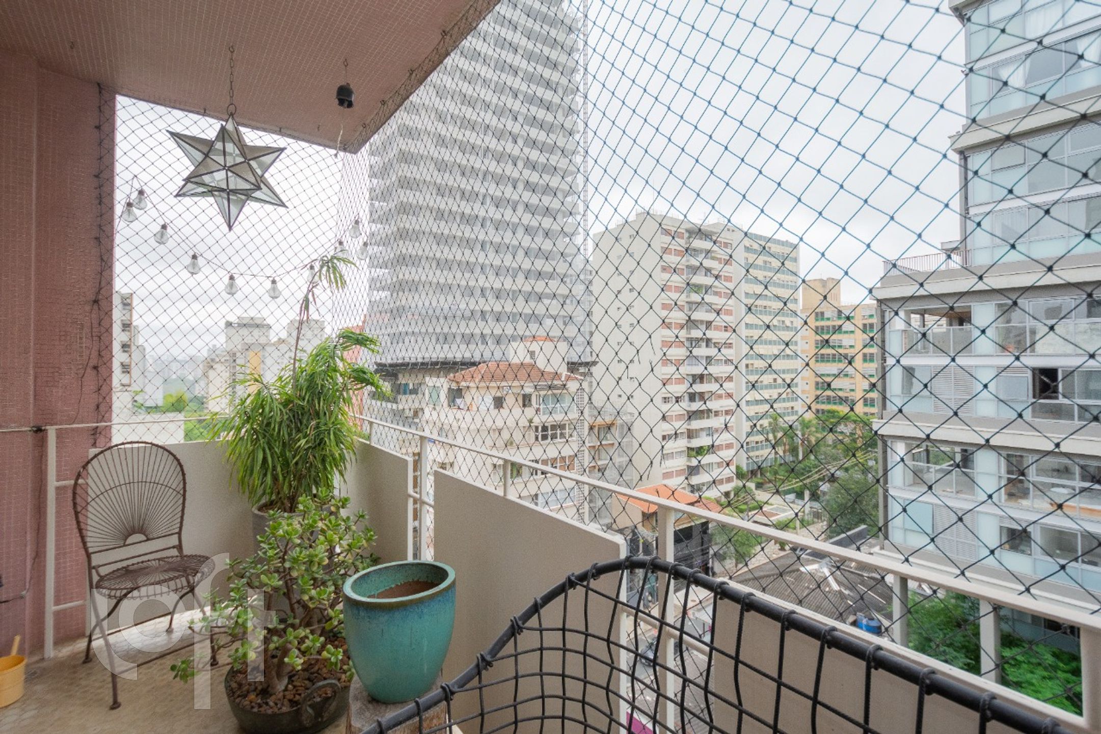 Apartamento à venda com 3 quartos, 180m² - Foto 6