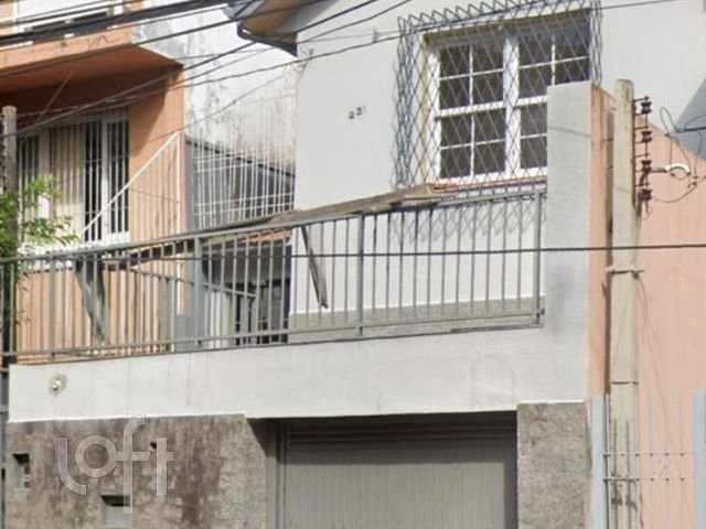 Casa com 141m², 3 dormitórios, Petrópolis em Porto Alegre