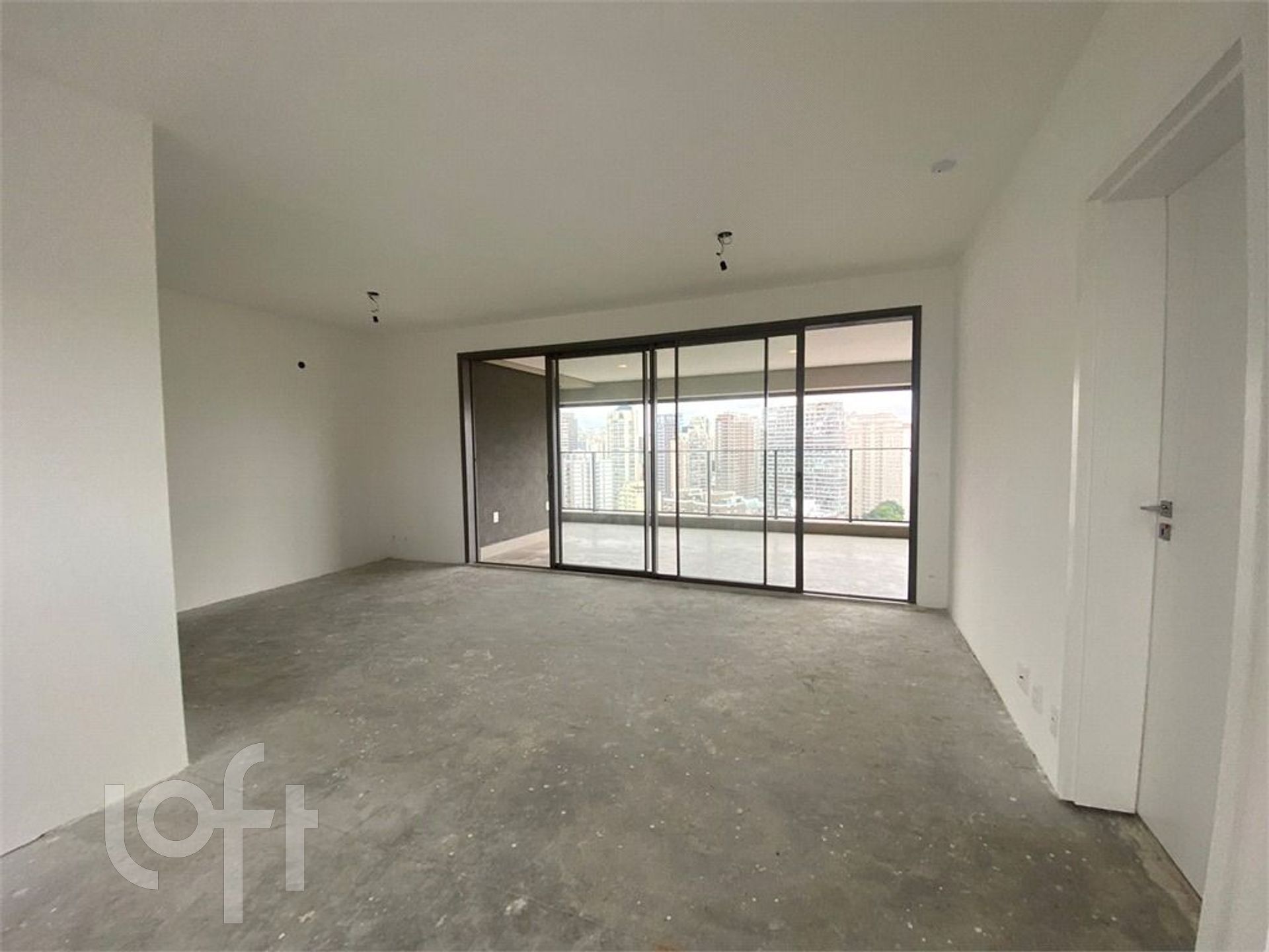 Apartamento à venda com 3 quartos, 160m² - Foto 13