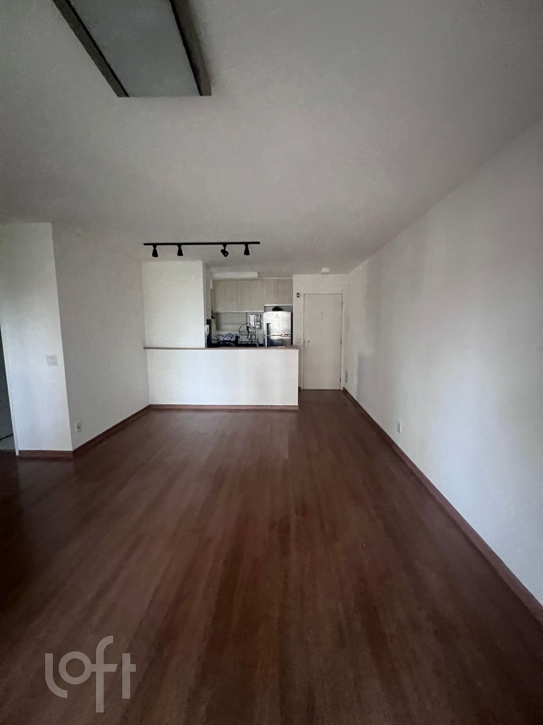 Apartamento à venda com 2 quartos, 70m² - Foto 2