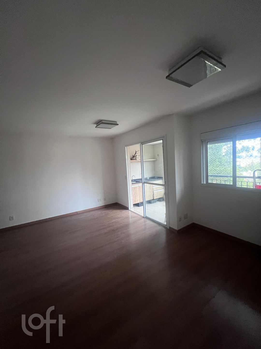 Apartamento à venda com 2 quartos, 70m² - Foto 1