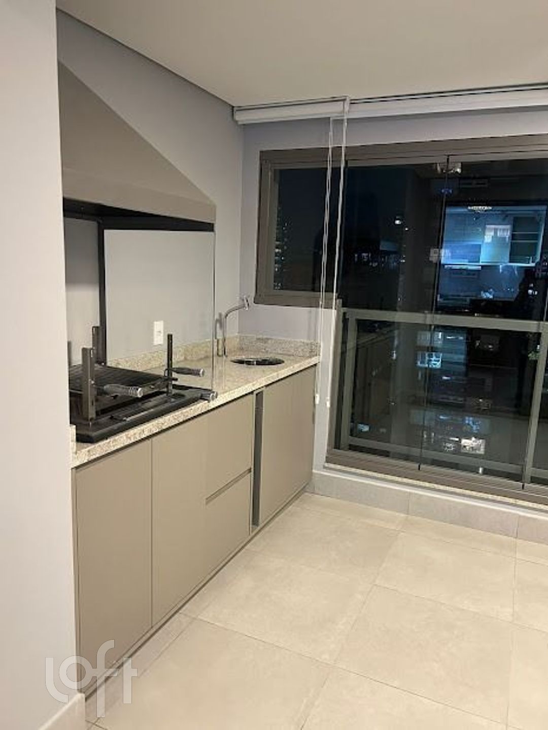 Apartamento à venda com 2 quartos, 65m² - Foto 1