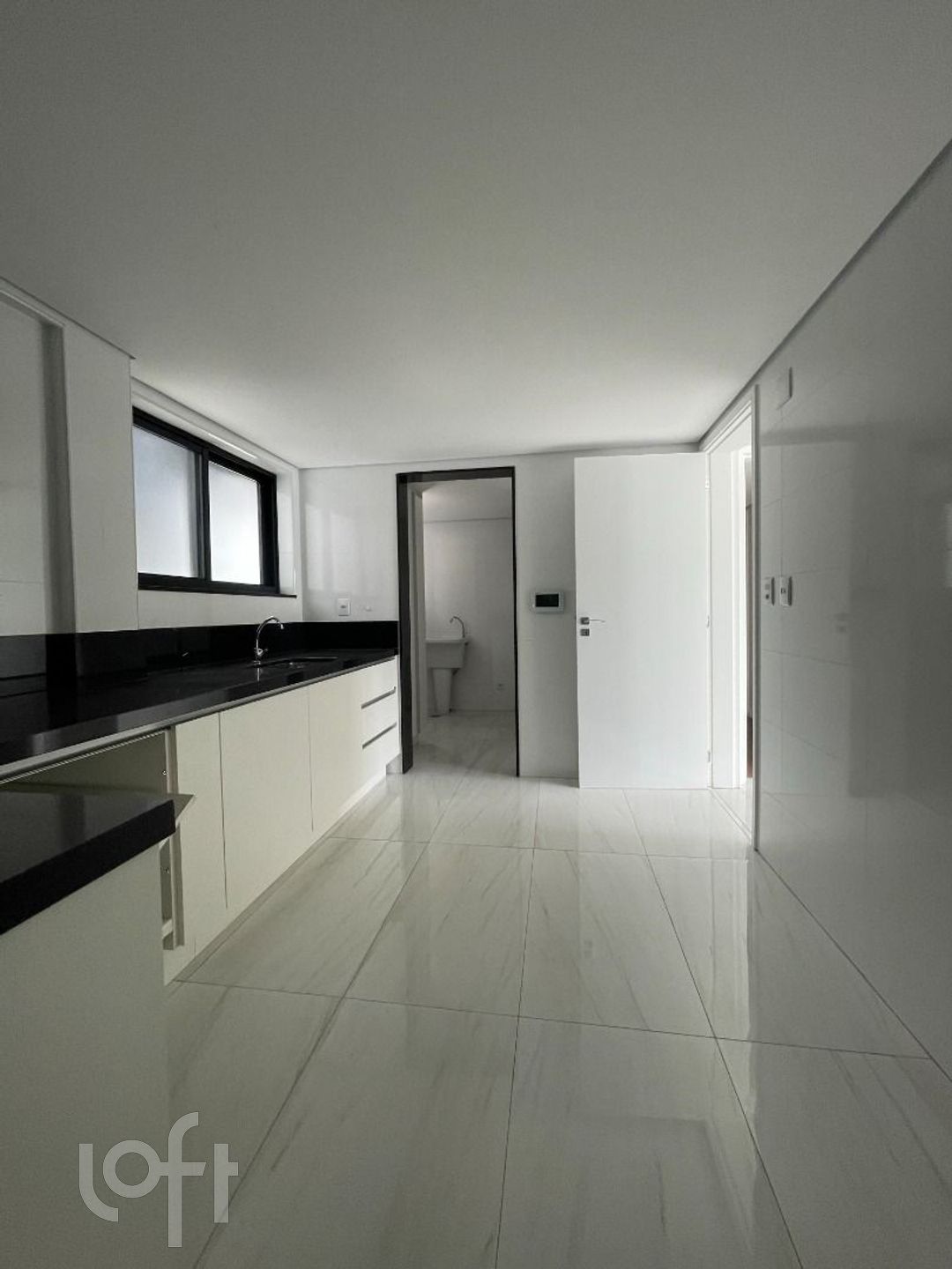 Apartamento à venda com 3 quartos, 160m² - Foto 8