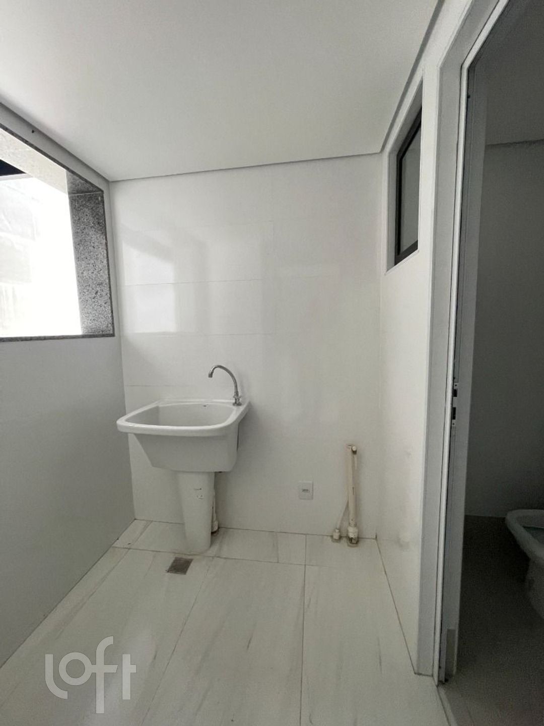 Apartamento à venda com 3 quartos, 160m² - Foto 9