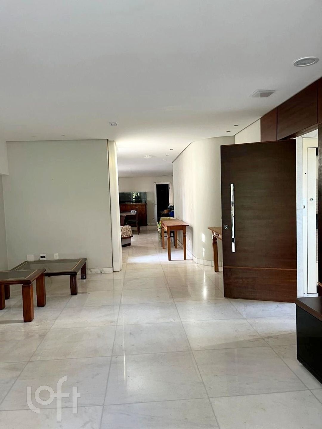 Apartamento à venda com 4 quartos, 210m² - Foto 4