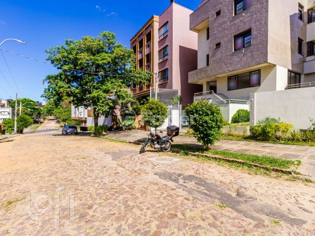 Apartamento com 72m², 2 dormitórios, 1 suíte, 1 vaga, Chácara das Pedras em Porto Alegre