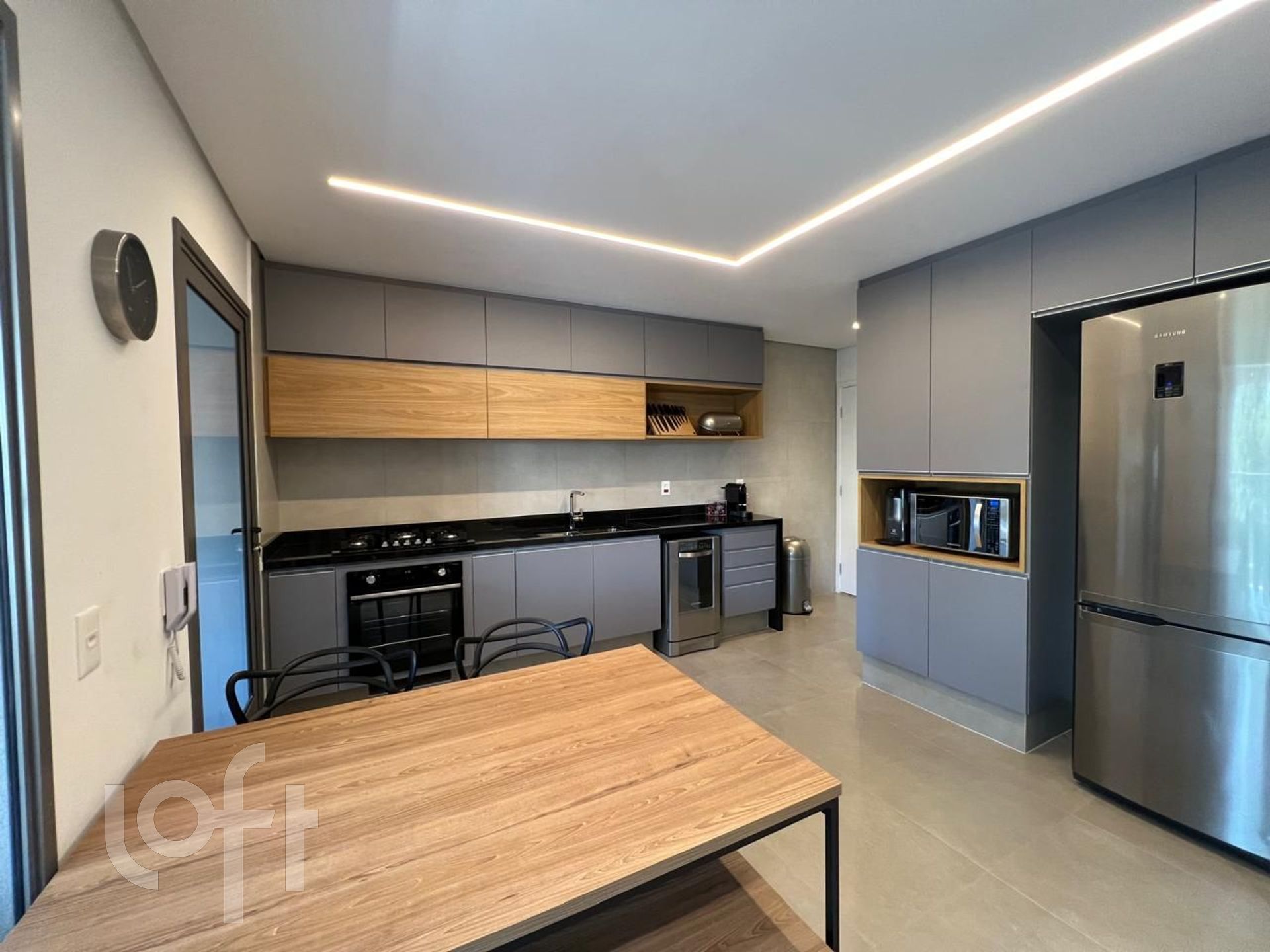 Apartamento à venda com 3 quartos, 186m² - Foto 7