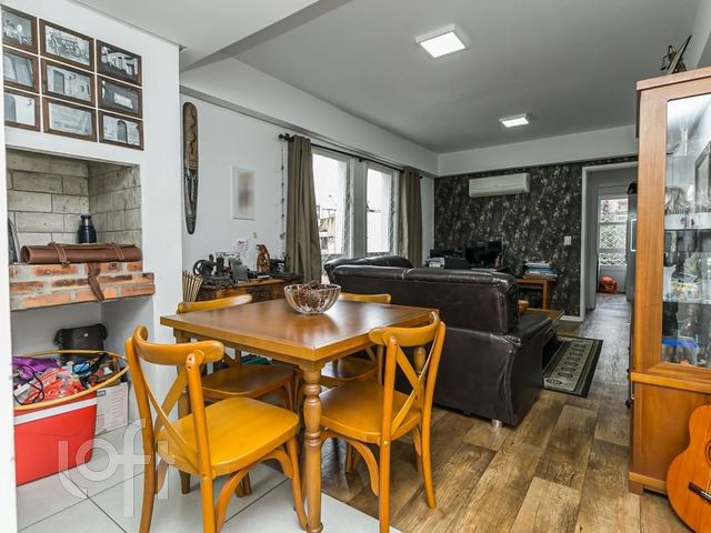 Apartamento com 64m², 2 dormitórios, 1 vaga, Petrópolis em Porto Alegre