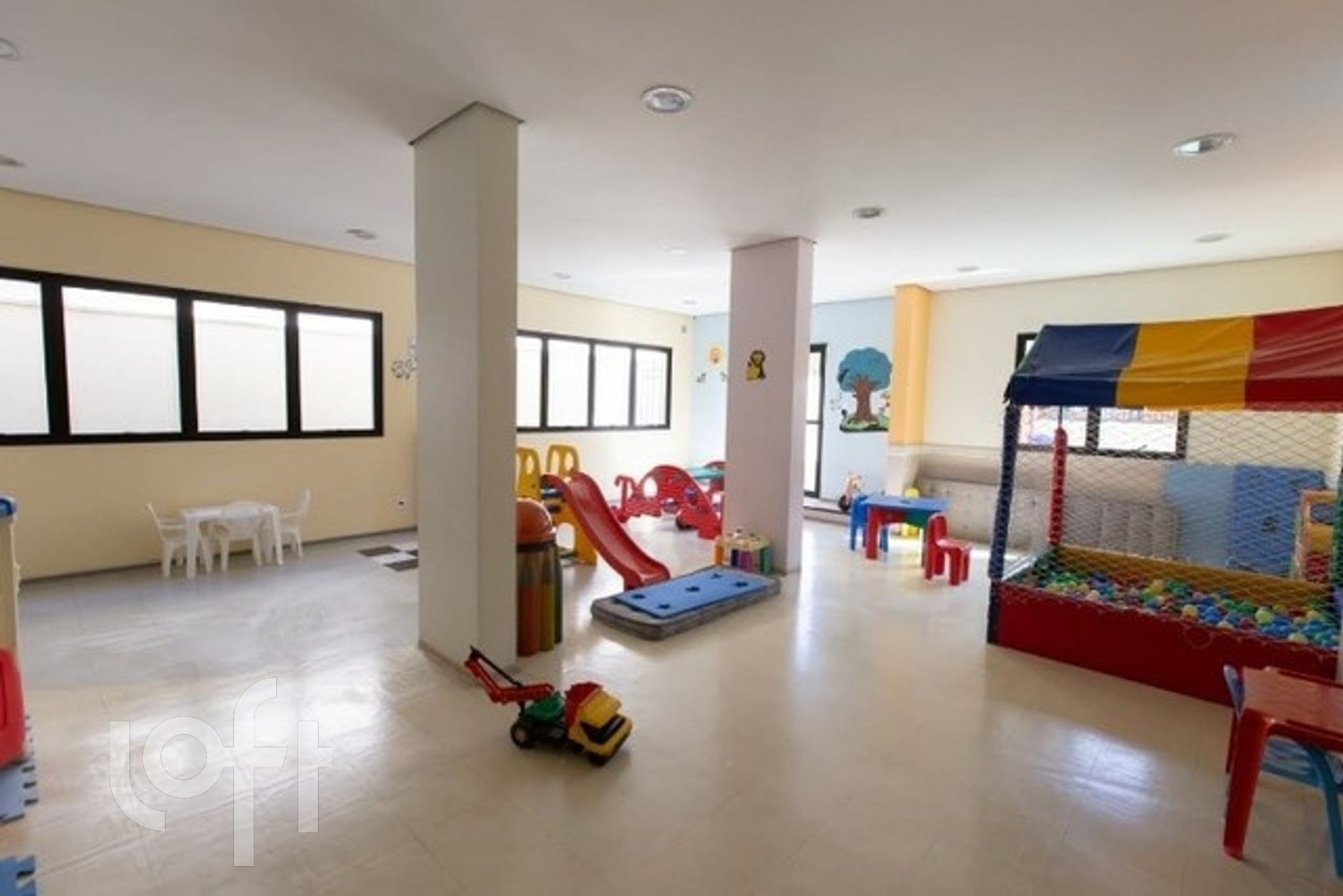 Apartamento à venda com 3 quartos, 190m² - Foto 35