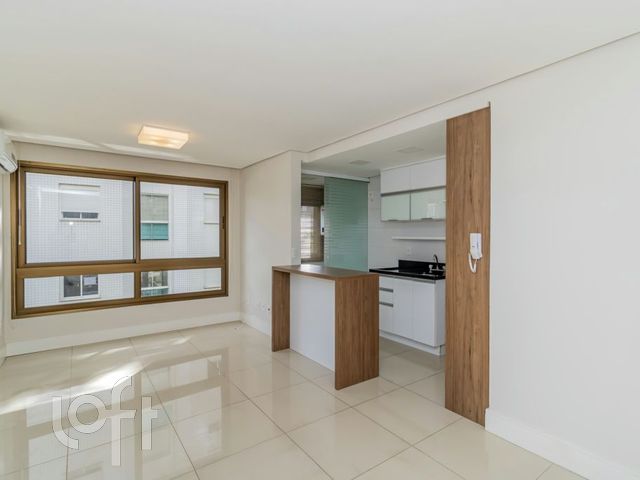 Apartamento com 44m², 1 dormitório, 1 vaga, Rio Branco em Porto Alegre