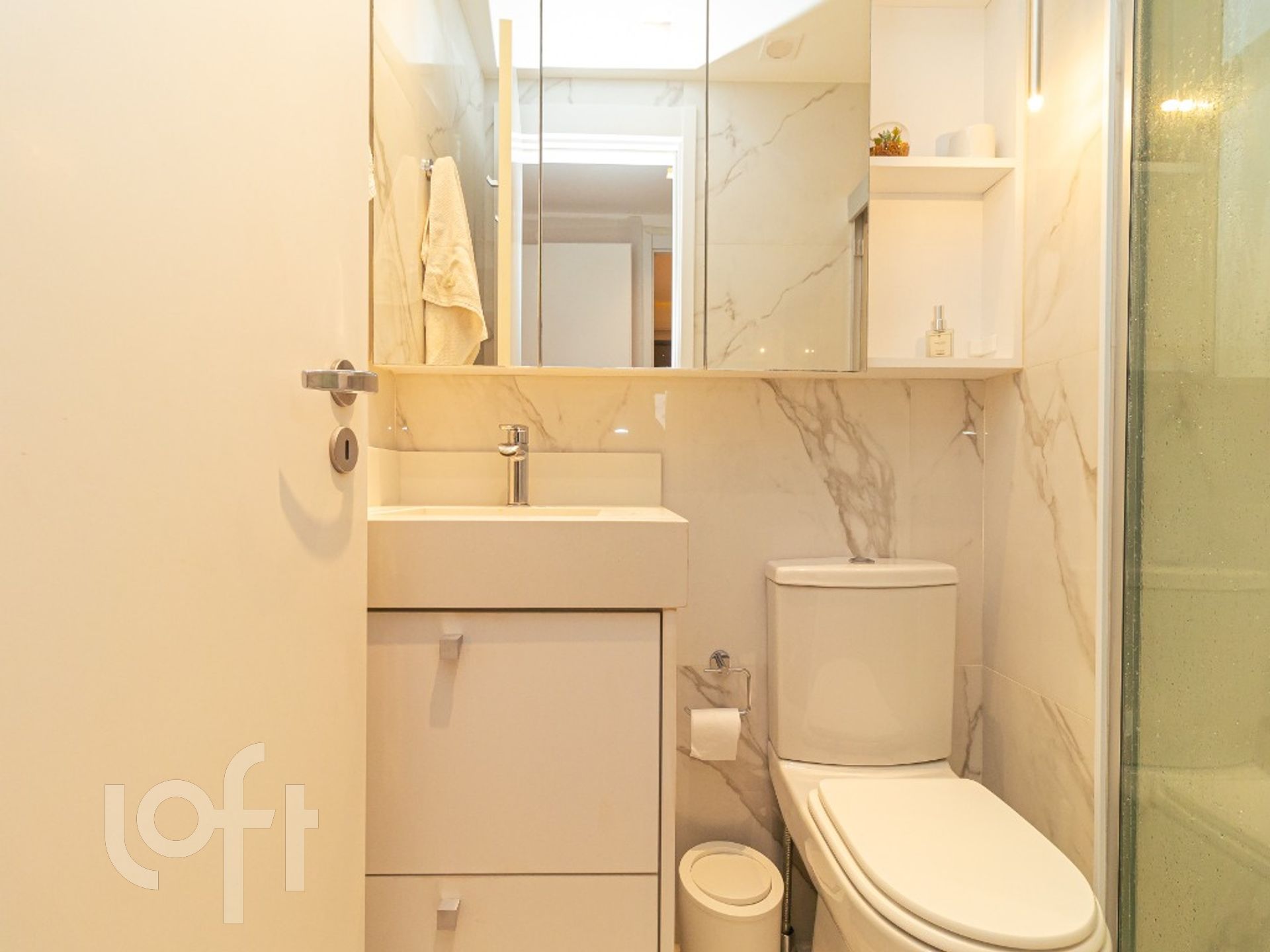 Apartamento à venda com 2 quartos, 69m² - Foto 47