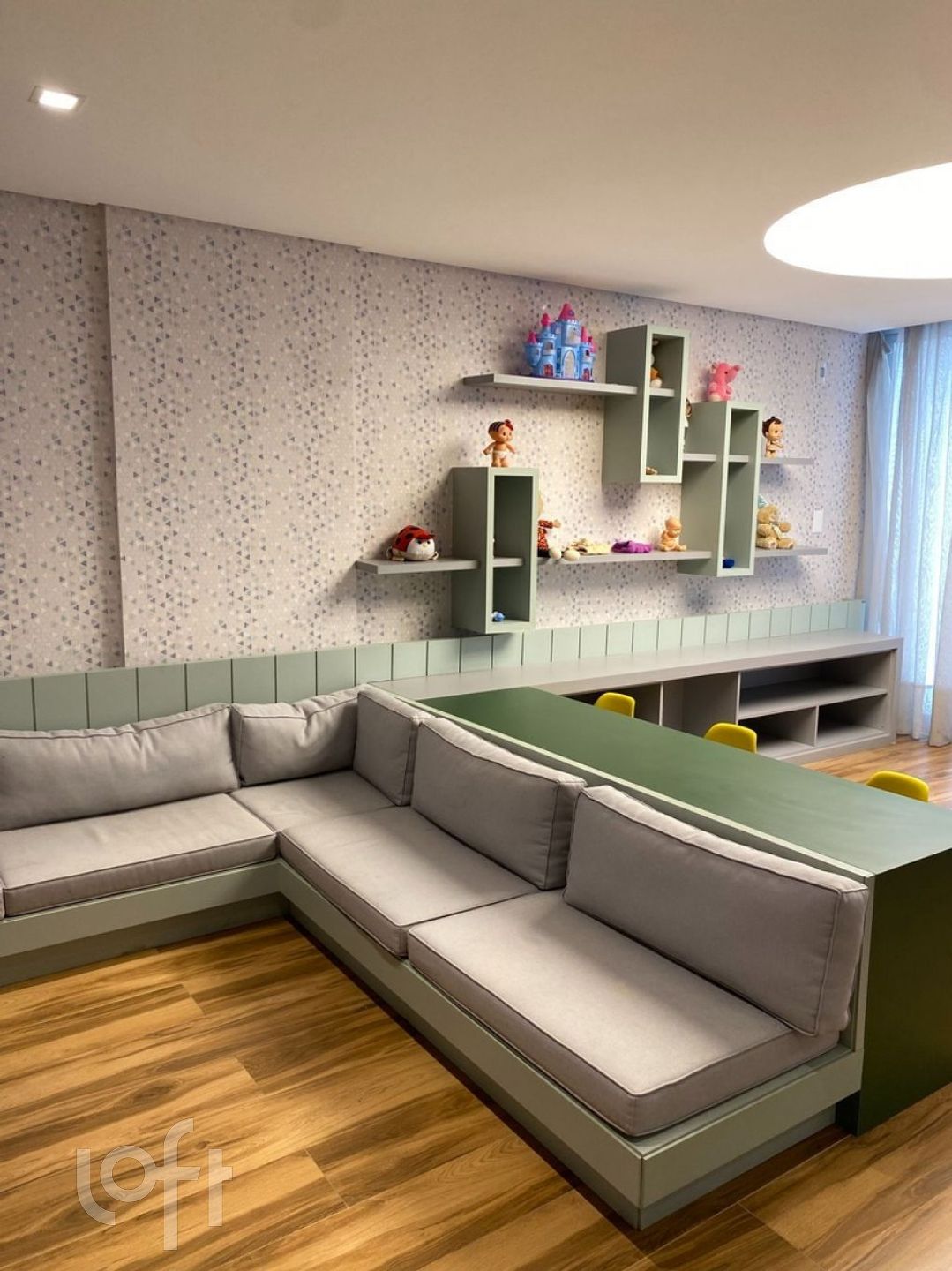 Apartamento à venda em Kobrasol com 73 m², 2 quartos, 1 suíte, 1 vaga
