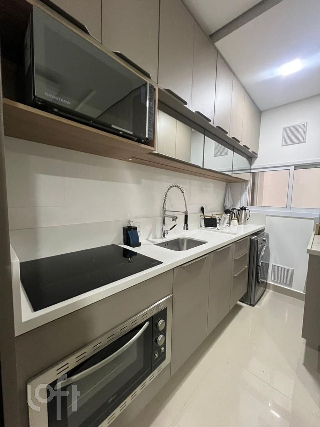 - Apartamento de 2 dormitórios sendo 1suíte