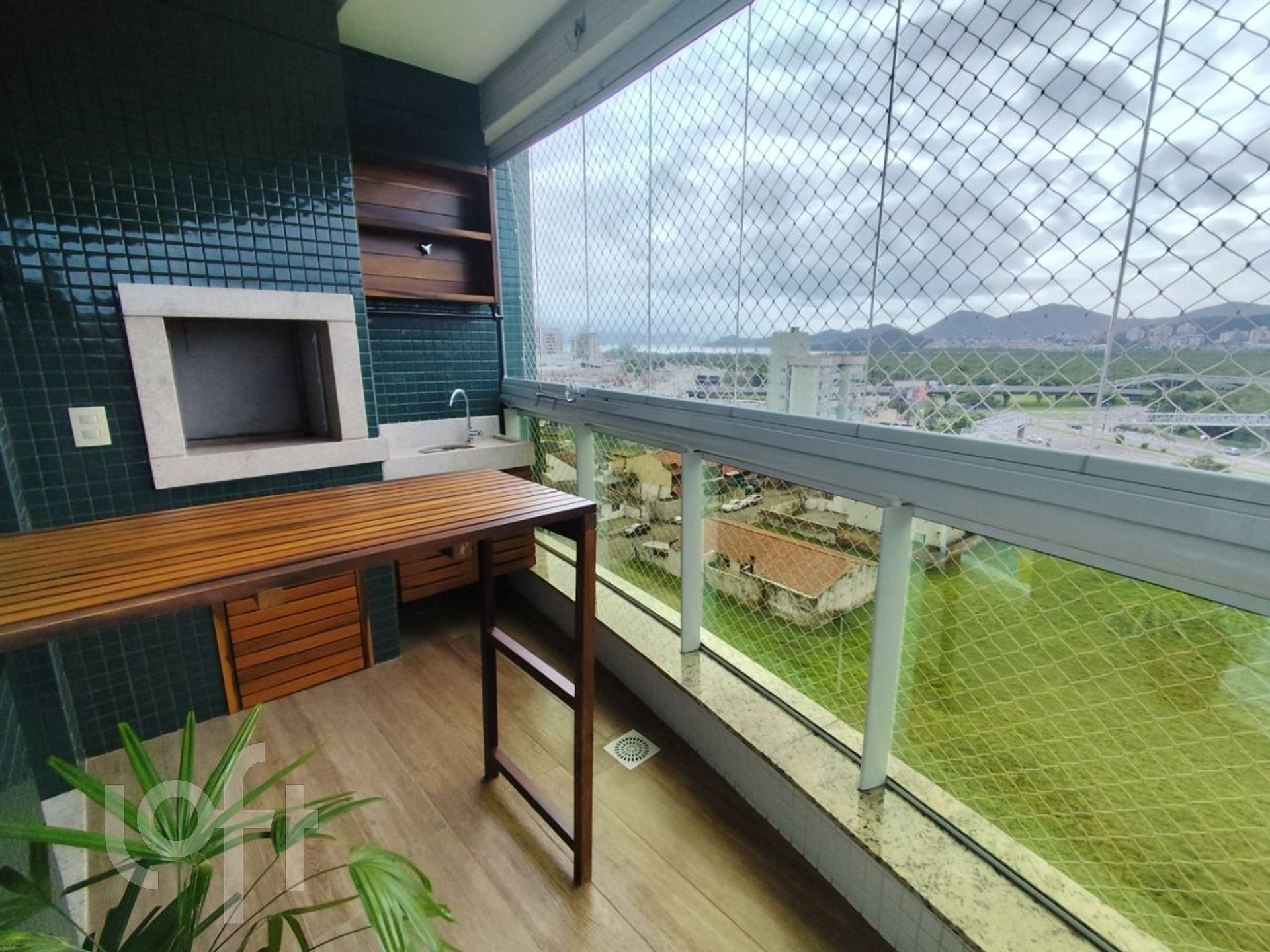 Apartamentos com 72m², 2 quartos, 1 suíte, 2 garagens, no bairro Trindade em Florianópolis