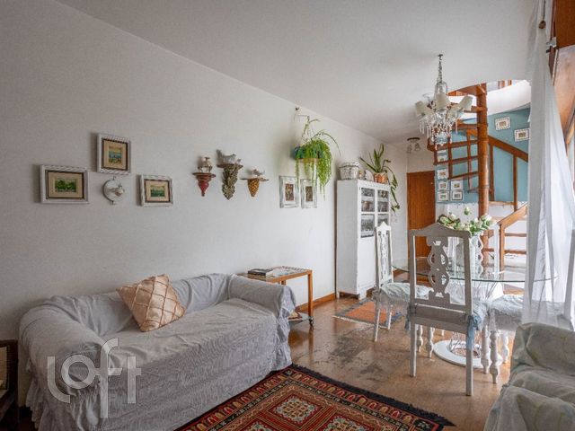 Apartamento com 171m², 3 dormitórios, 1 suíte, 2 vagas, Auxiliadora em Porto Alegre