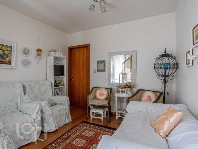 Apartamento com 171m², 3 dormitórios, 1 suíte, 2 vagas, Auxiliadora em Porto Alegre