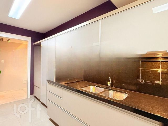 Apartamento com 139m², 3 dormitórios, 1 suíte, Menino Deus em Porto Alegre