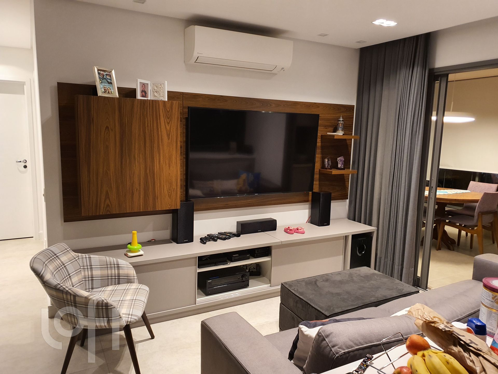 Apartamento à venda com 2 quartos, 83m² - Foto 2