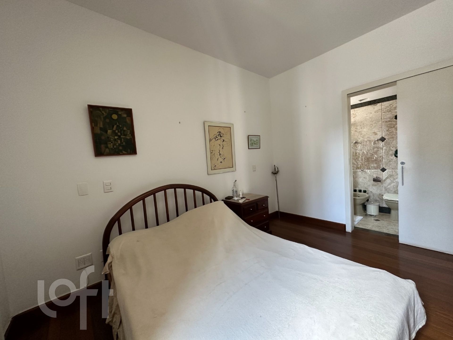 Apartamento à venda com 4 quartos, 200m² - Foto 14