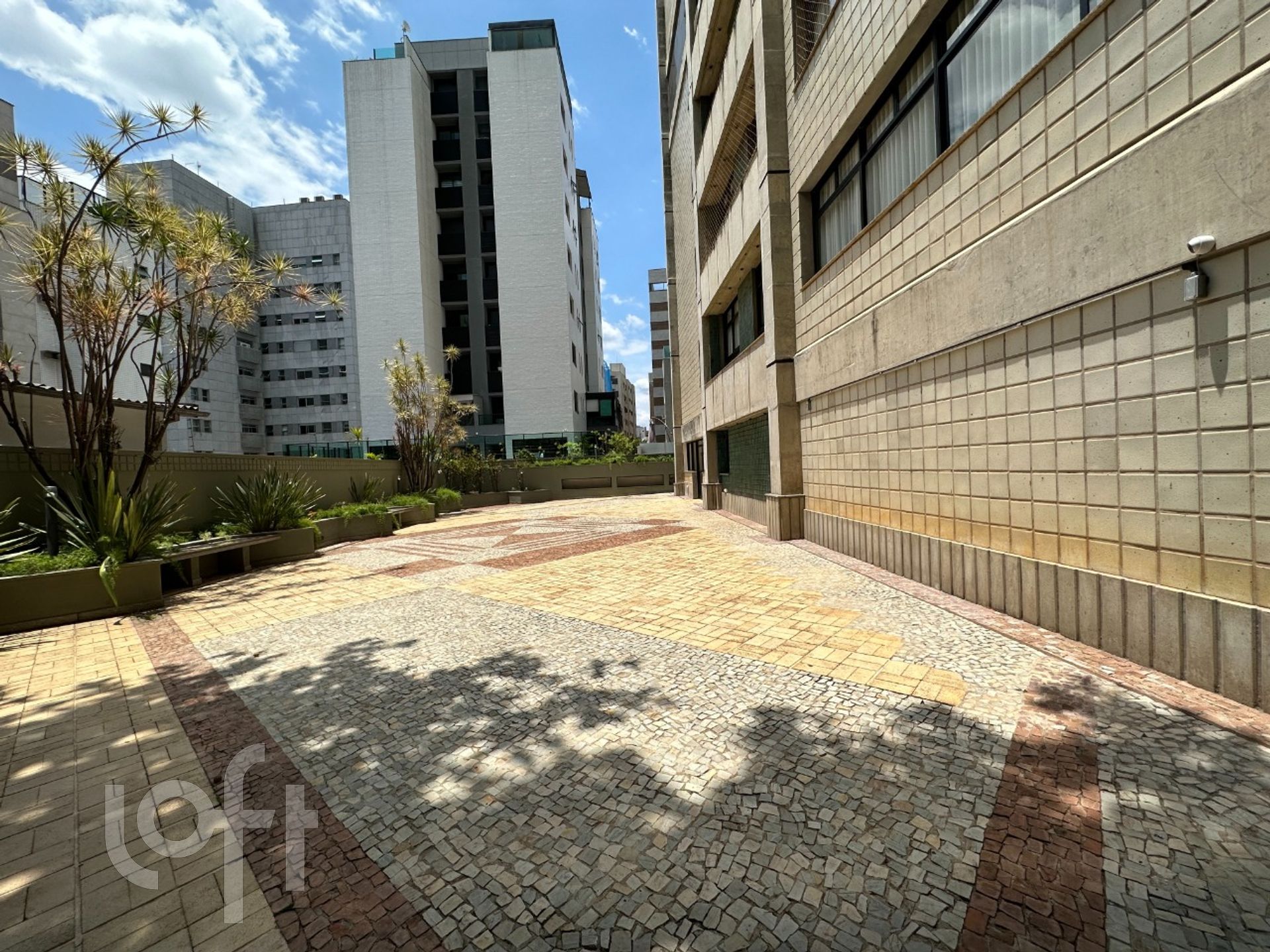 Apartamento à venda com 4 quartos, 200m² - Foto 22