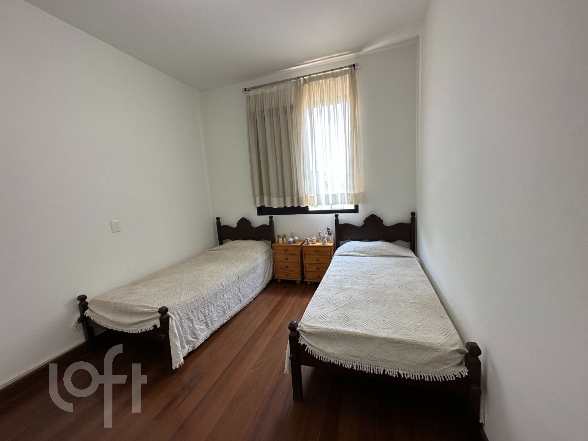 Apartamento à venda com 4 quartos, 200m² - Foto 9