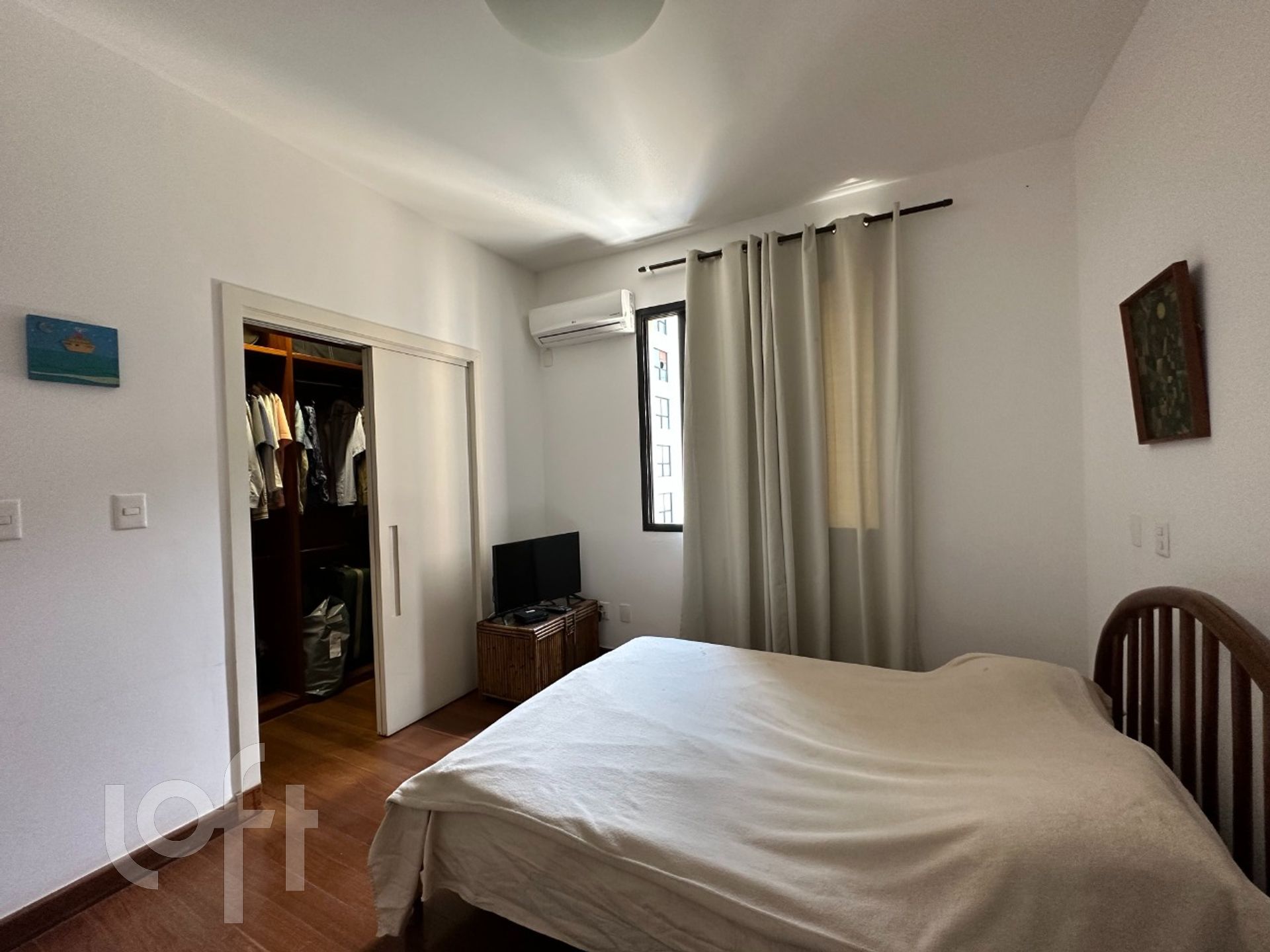 Apartamento à venda com 4 quartos, 200m² - Foto 13