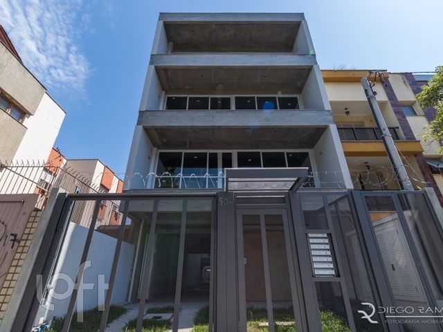 Apartamento com 93m², 2 dormitórios, 1 suíte, 1 vaga, Santana em Porto Alegre