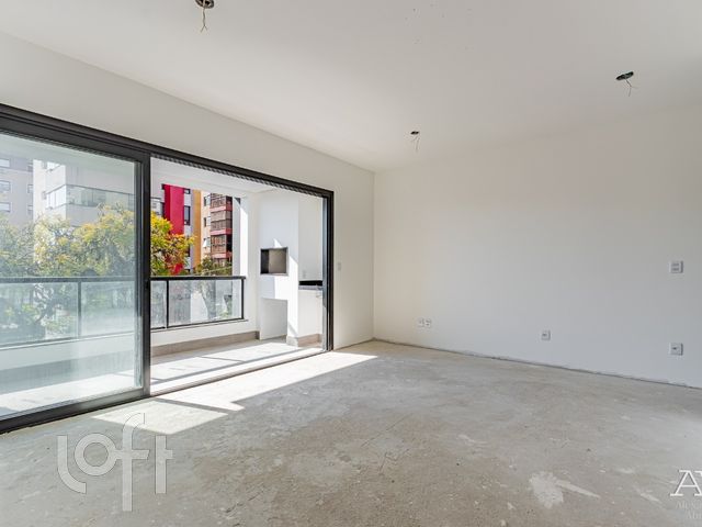 Apartamento com 82m², 2 dormitórios, 2 suítes, São João em Porto Alegre