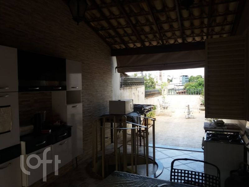 Casa à venda com 4 quartos, 351m² - Foto 7