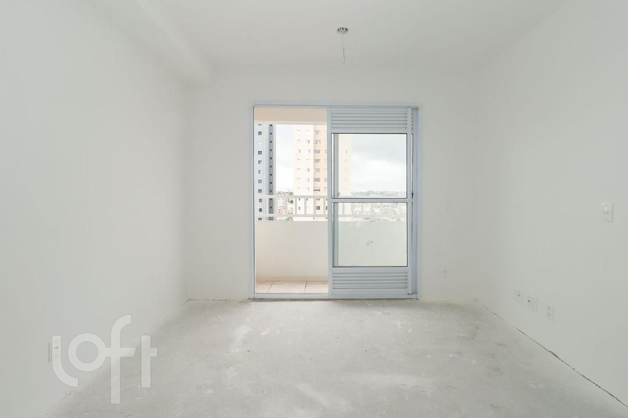 Apartamento à venda com 1 quarto, 33m² - Foto 2