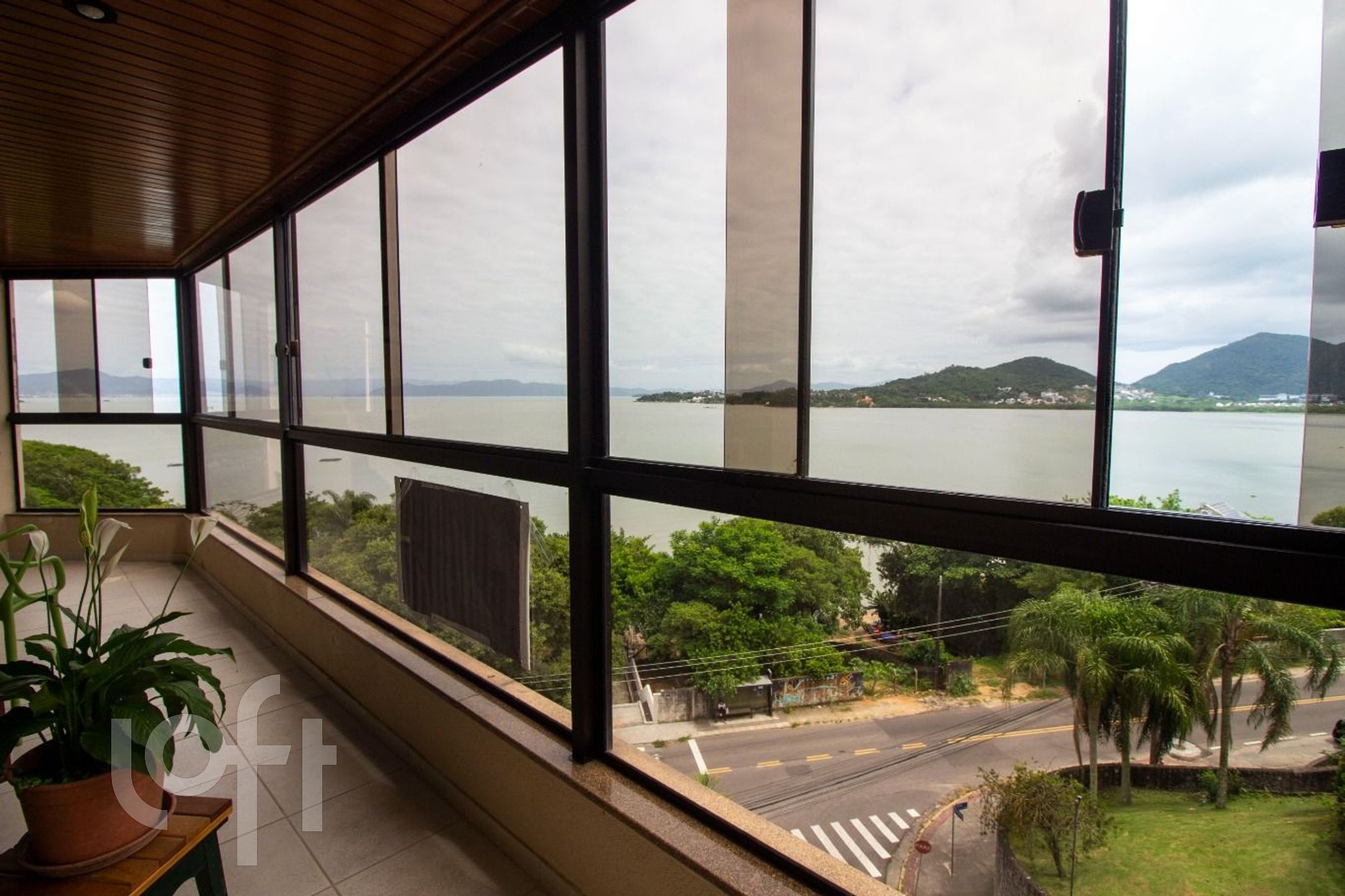 Apartamentos com 278m², 4 quartos, 2 suítes, 3 garagens, no bairro João Paulo em Florianópolis