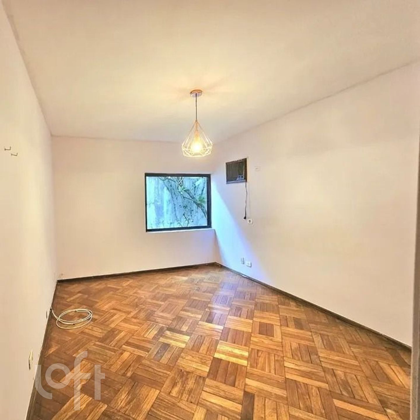 Casa à venda com 4 quartos, 228m² - Foto 9