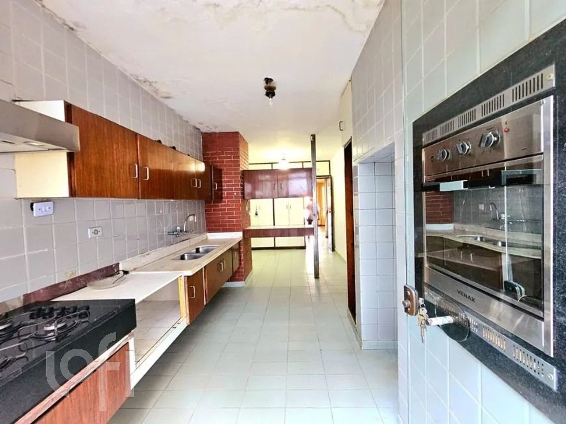 Casa à venda com 4 quartos, 228m² - Foto 6