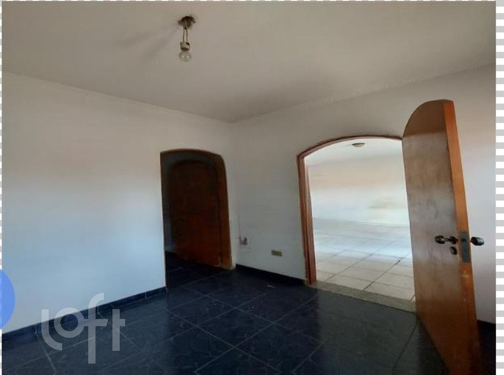 Casa à venda com 2 quartos, 126m² - Foto 2