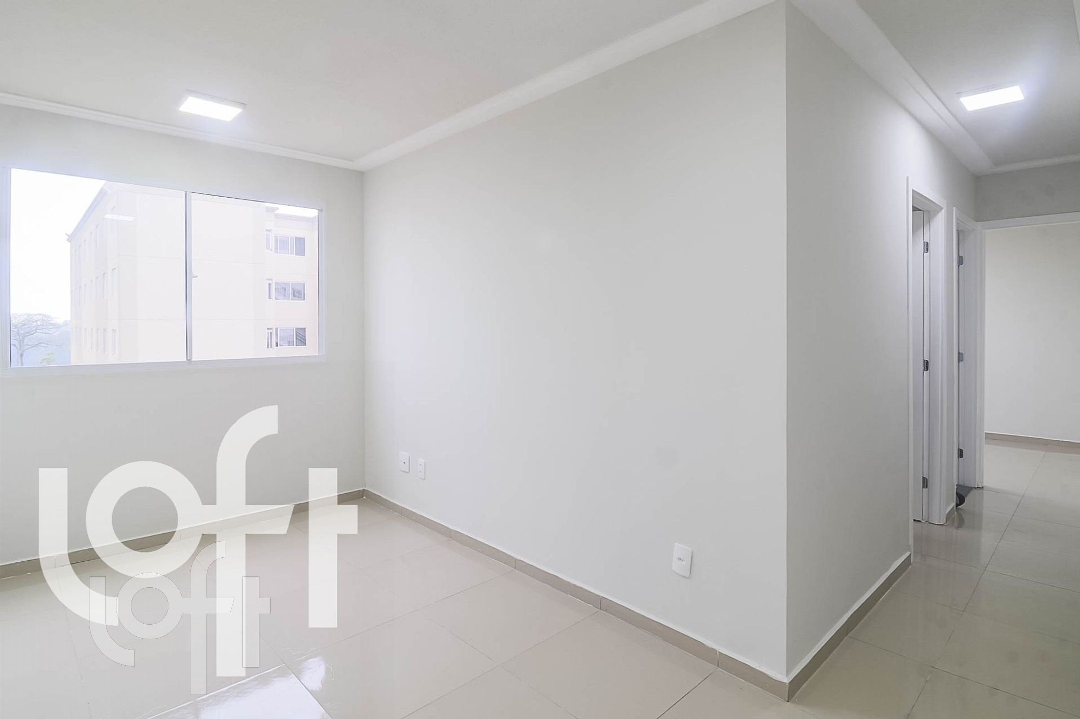 Apartamento à venda com 2 quartos, 41m² - Foto 1