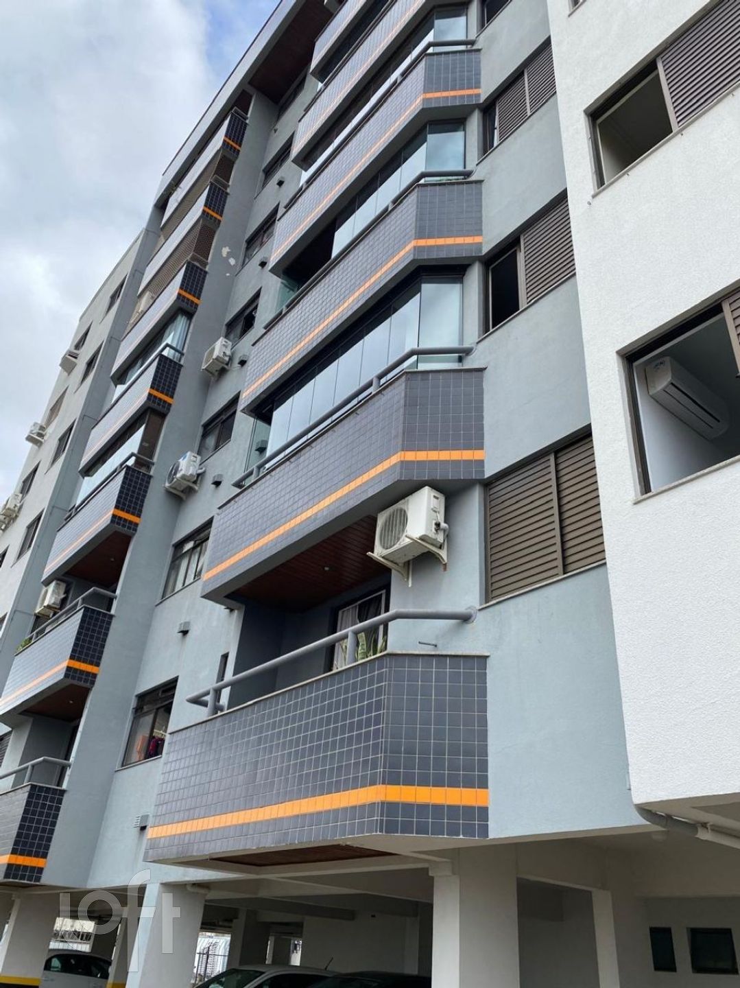 Apartamentos com 93m², 3 quartos, 1 suíte, 1 garagem, no bairro Barreiros em São José