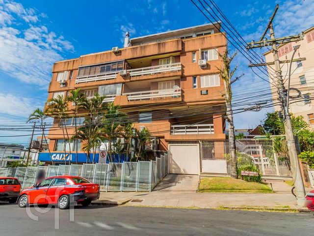 Apartamento com 128m², 3 dormitórios, 1 suíte, 2 vagas, Vila Ipiranga em Porto Alegre