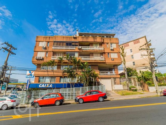 Apartamento com 128m², 3 dormitórios, 1 suíte, 2 vagas, Vila Ipiranga em Porto Alegre