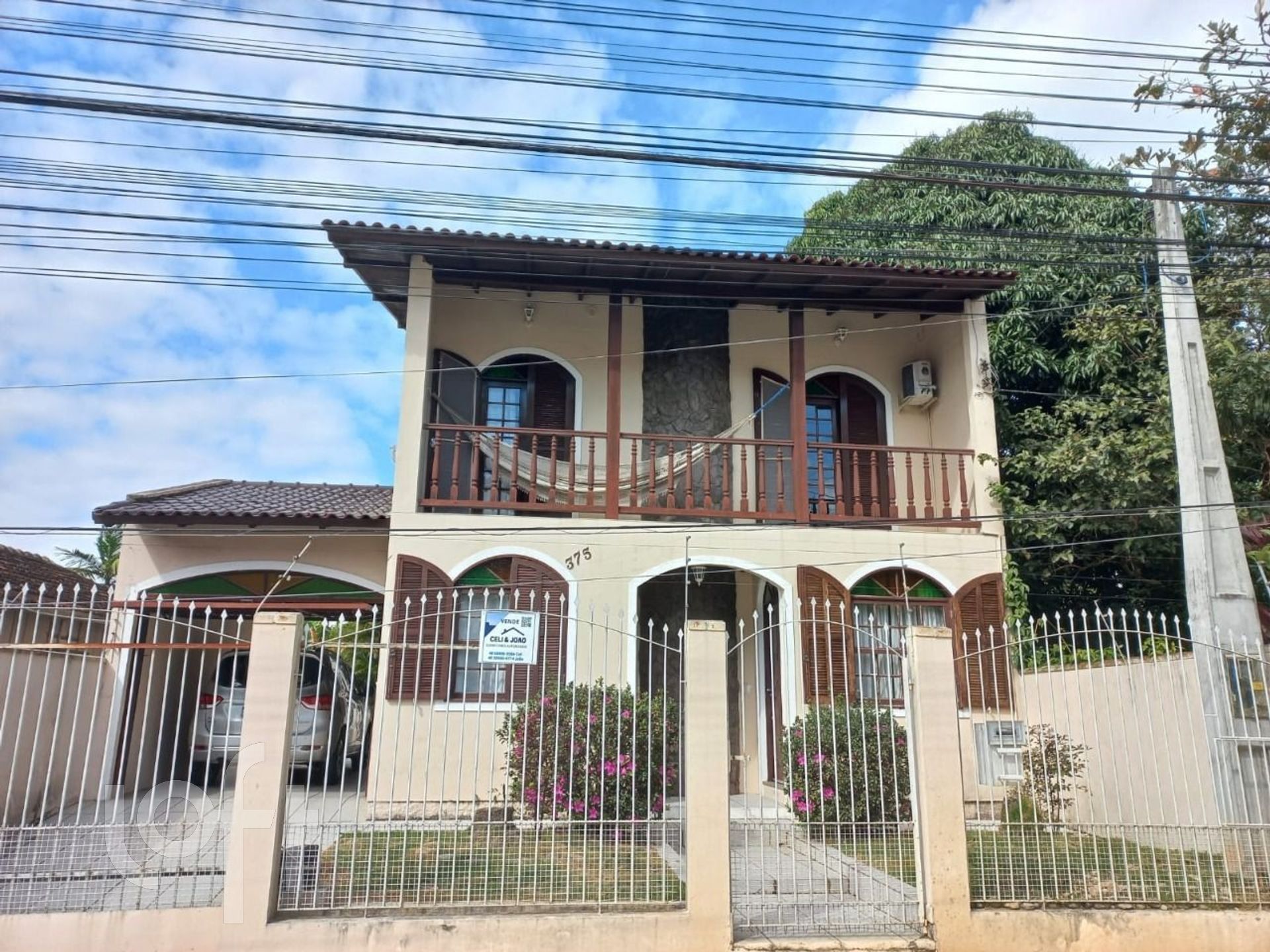 Casa à venda em Barreiros com 197 m², 4 quartos, 1 suíte, 3 vagas