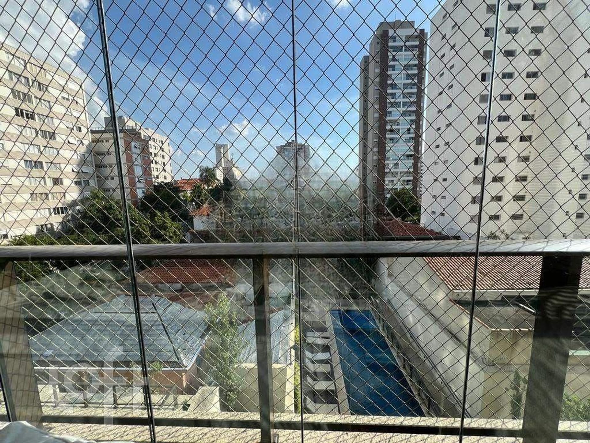 Apartamento à venda com 4 quartos, 228m² - Foto 11