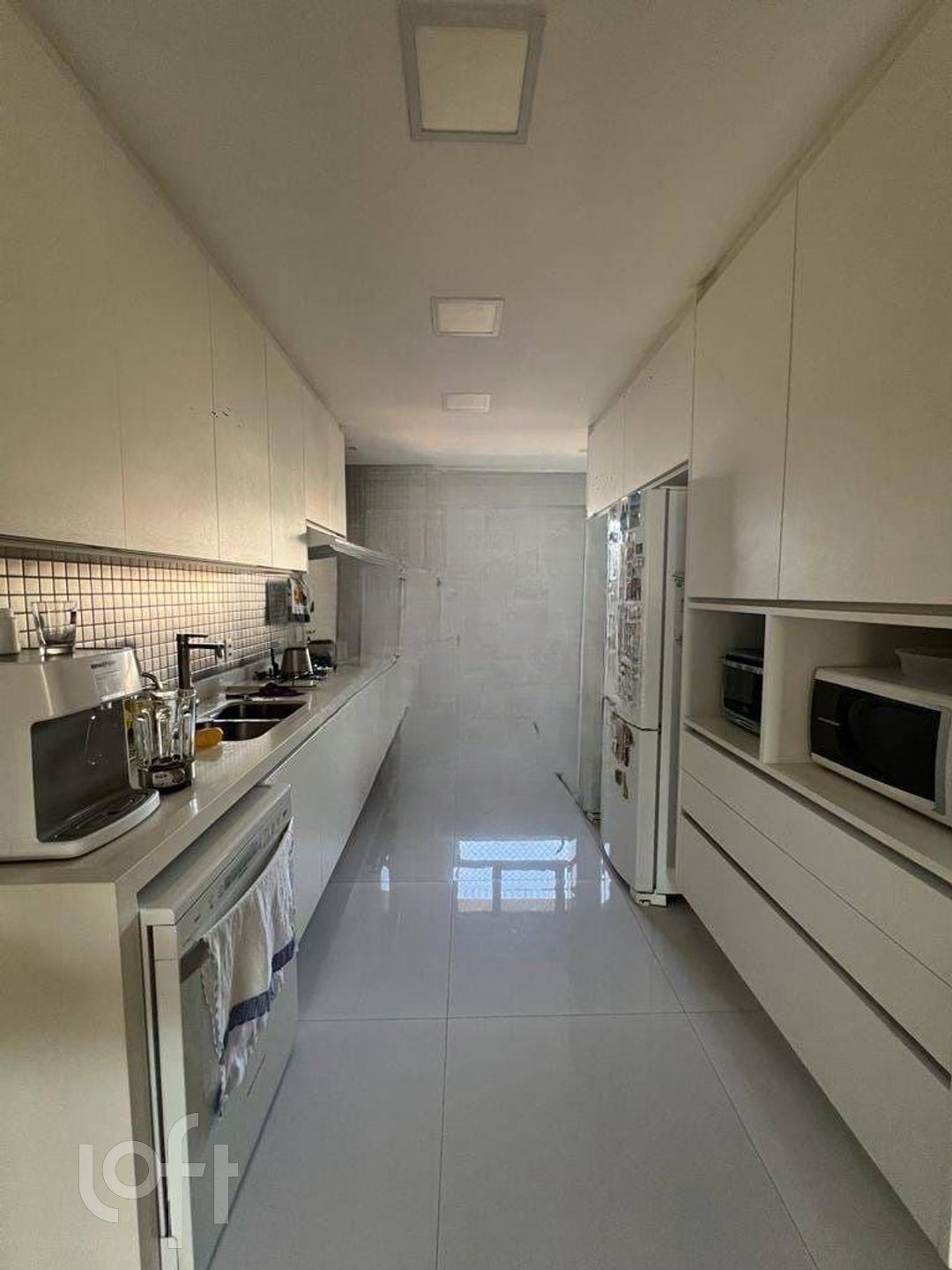 Apartamento à venda com 4 quartos, 228m² - Foto 13