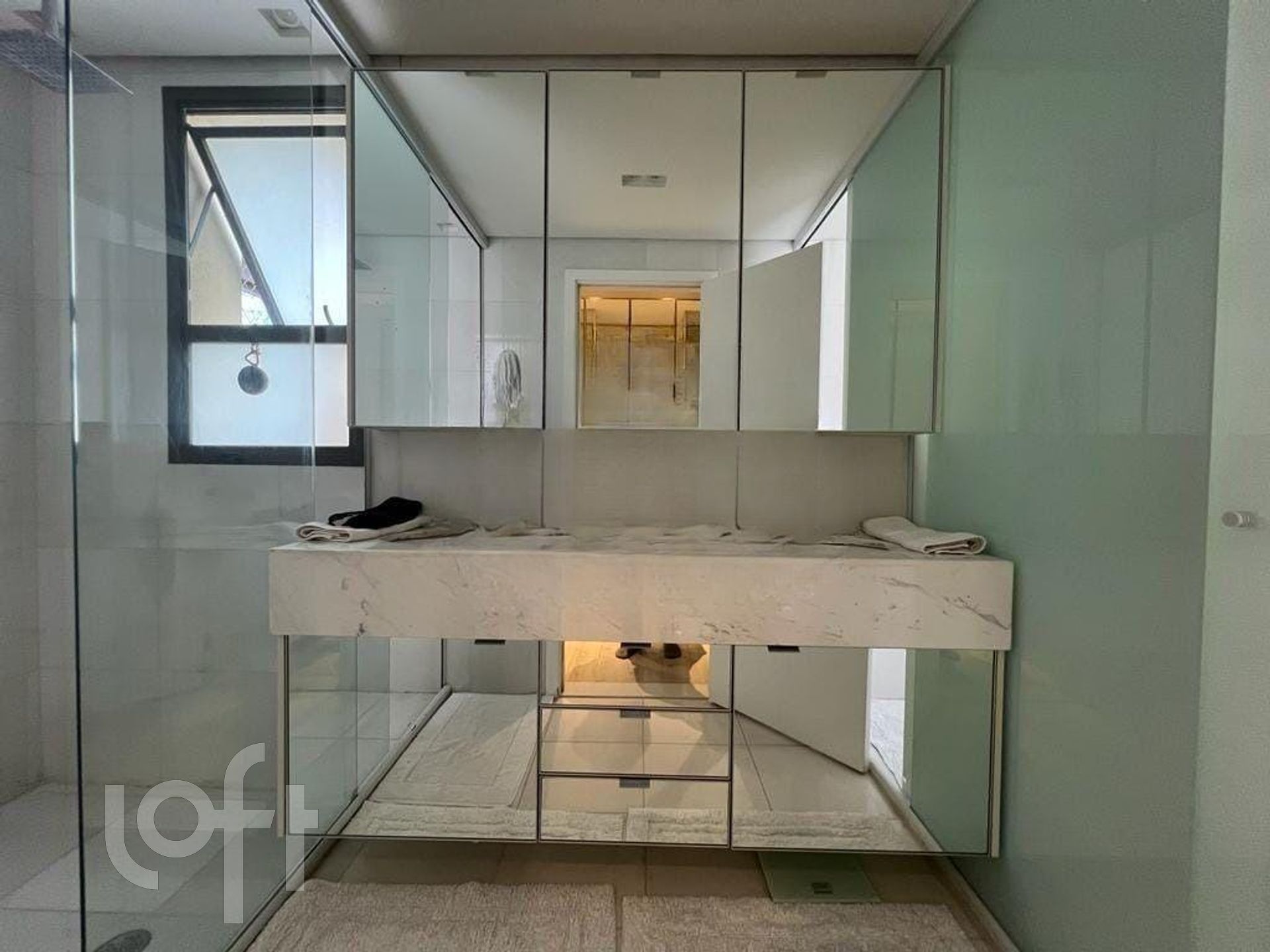 Apartamento à venda com 4 quartos, 228m² - Foto 18