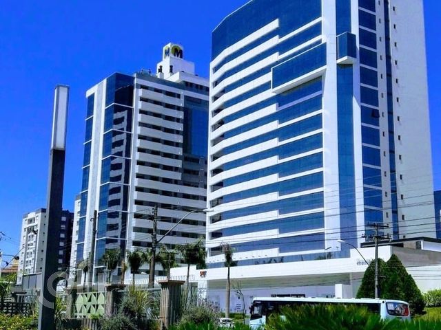 Apartamento com 39m², 1 dormitório, 1 vaga, Chácara das Pedras em Porto Alegre