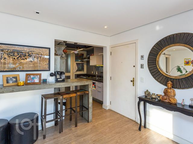 Apartamento com 90m², 2 dormitórios, 1 suíte, 1 vaga, Auxiliadora em Porto Alegre