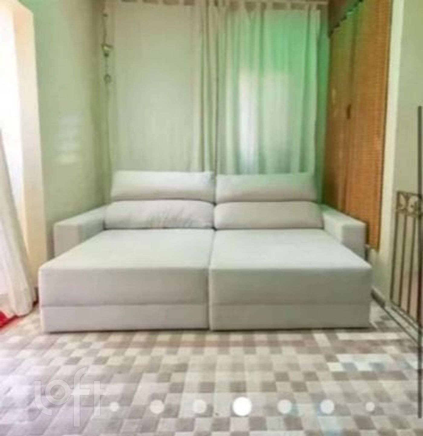 Casa à venda com 4 quartos, 240m² - Foto 2