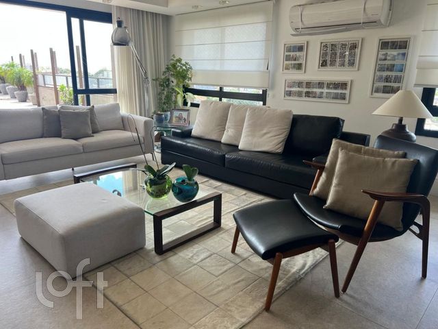 Apartamento com 180m², 3 dormitórios, 3 suítes, 4 vagas, Chácara das Pedras em Porto Alegre