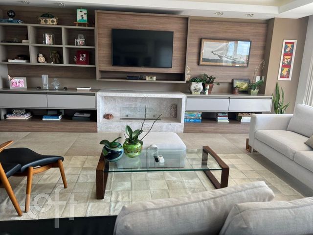 Apartamento com 180m², 3 dormitórios, 3 suítes, 4 vagas, Chácara das Pedras em Porto Alegre